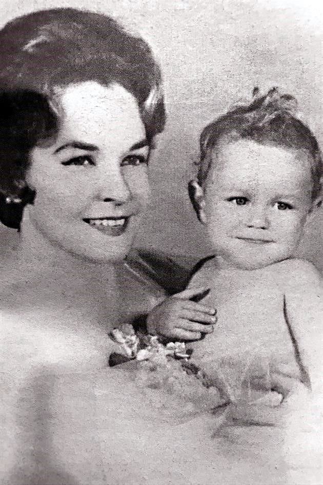 Cuando era bebé, junto a su mamá Sara Gutiérrez de Bremer