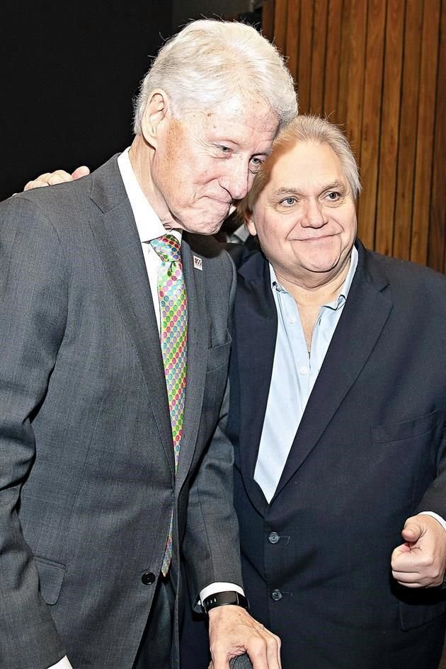 Con su amigo Bill Clinton