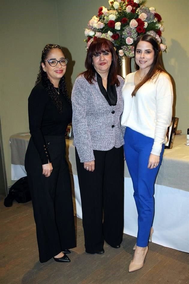 Denisse de Santos, Laura de Santos y Alma de Santos