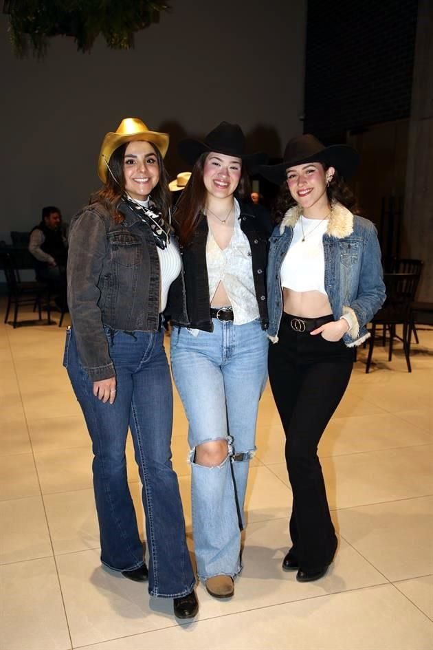 Marian López, Daniela Noriega y Montse Noriega