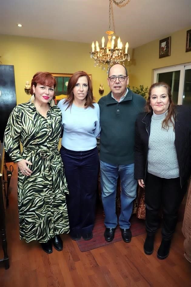 Ivette Olivares, Patricia Kavande, Francisco Zertuche y Mónica Belden