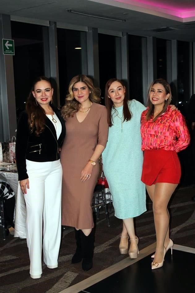 Adriana de Treviño, Melissa Ortega, Priscilla Treviño y Julia Medina