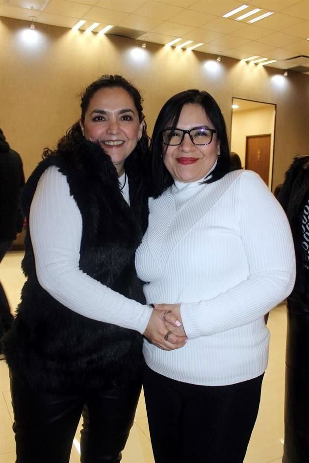 Tere Ibarra y Lucía Flores