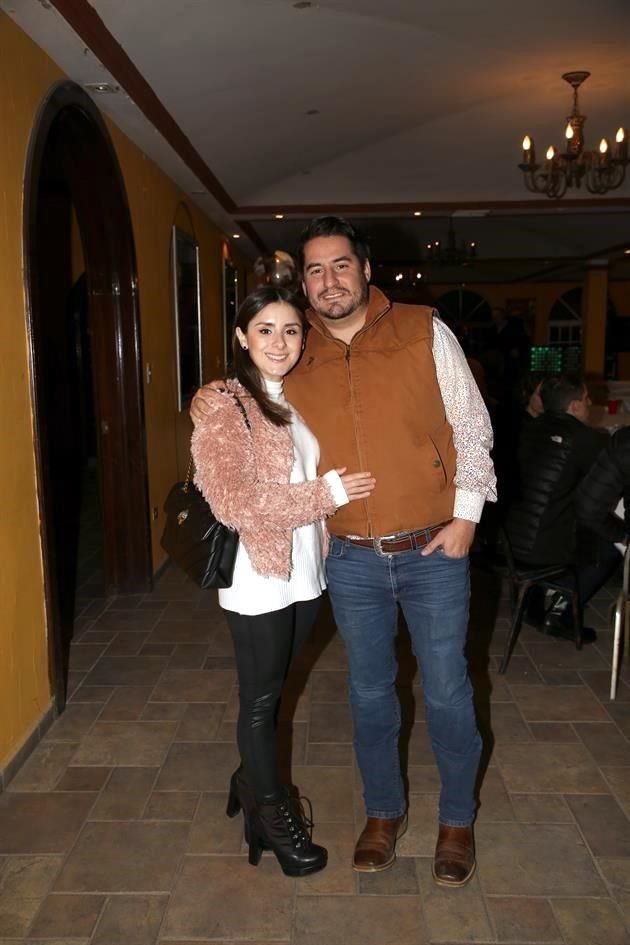 Cecy Chapa y Héctor Covarrubias