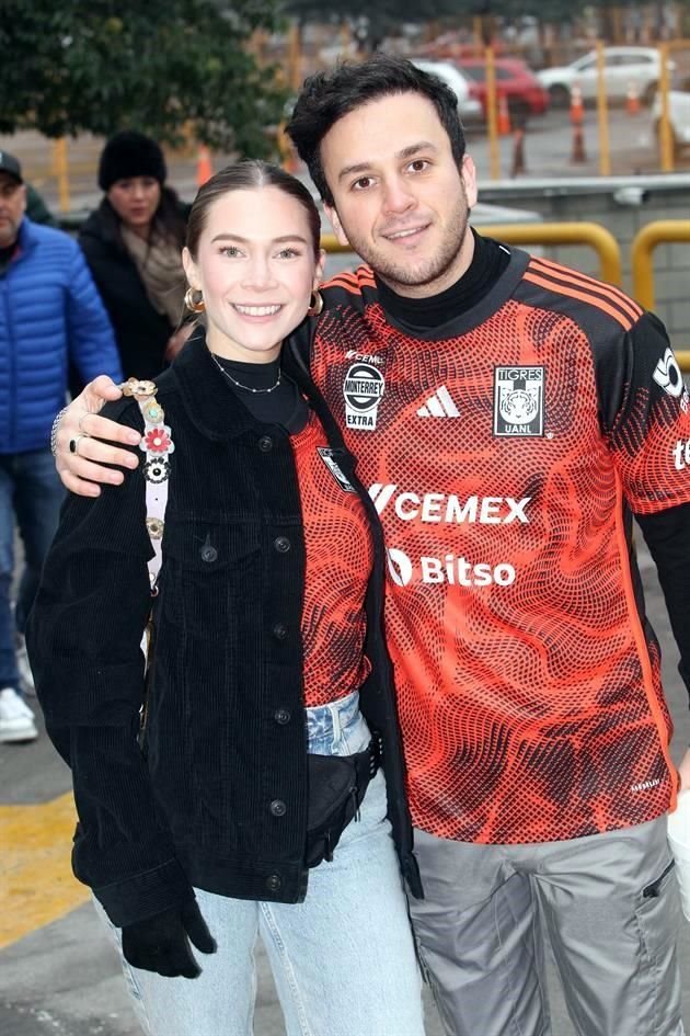 Caro Dávila y Beto Macías