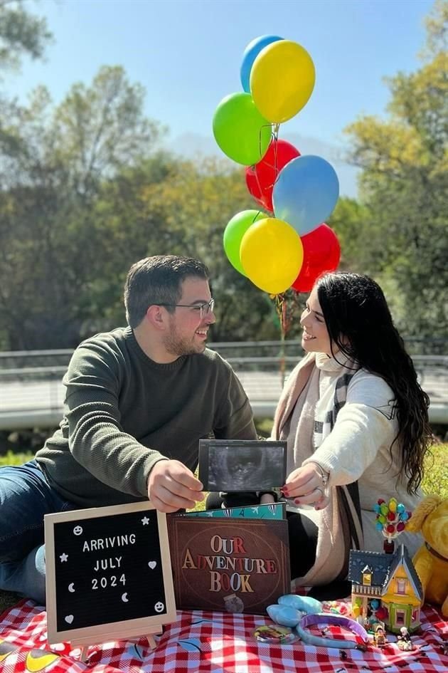 David Chapa y Marcela Quiroga anunciaron la llegada de su primer bebé.