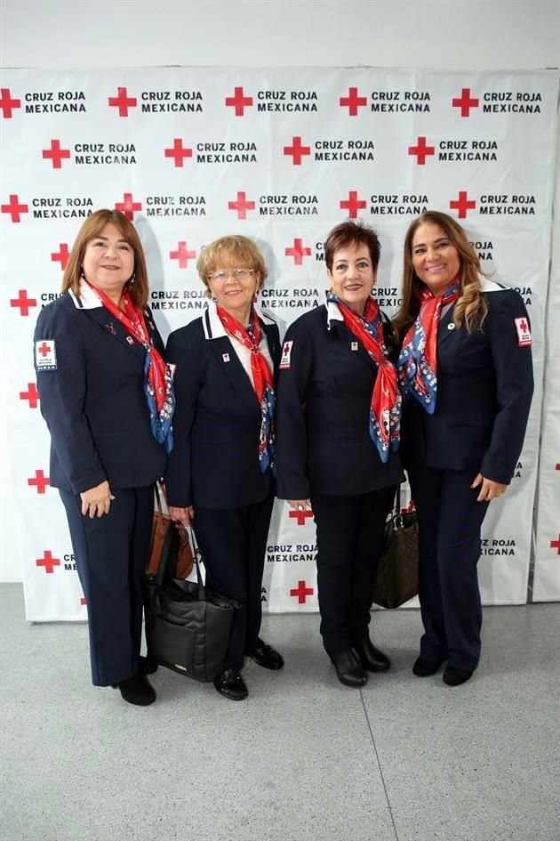 Raquel Hernández, María de Jesús Vega, María Elena Cavazos y Rosalinda Tamez