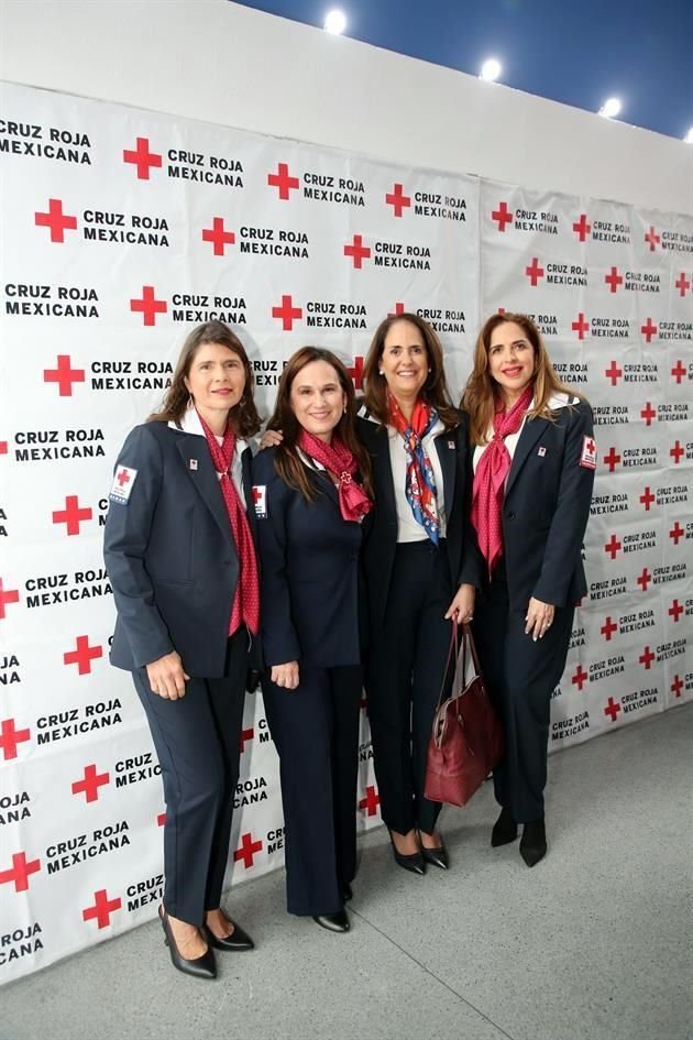 Catalina Carrillo de Garza, Silvia Torres de Murillo, Monica de la Garza y Lolina Ordaz de De la Fuente