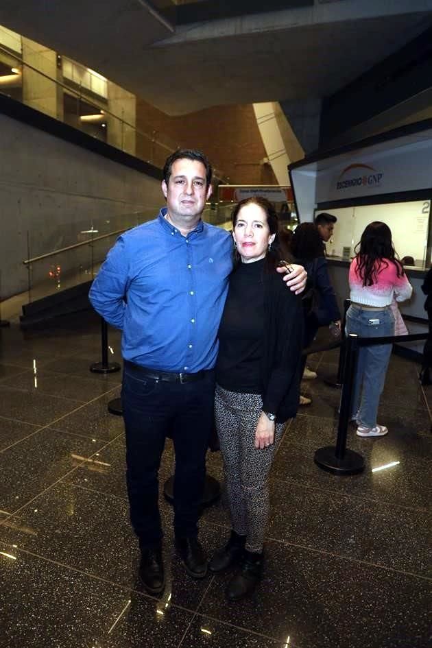 Armando González y Cordelia de González