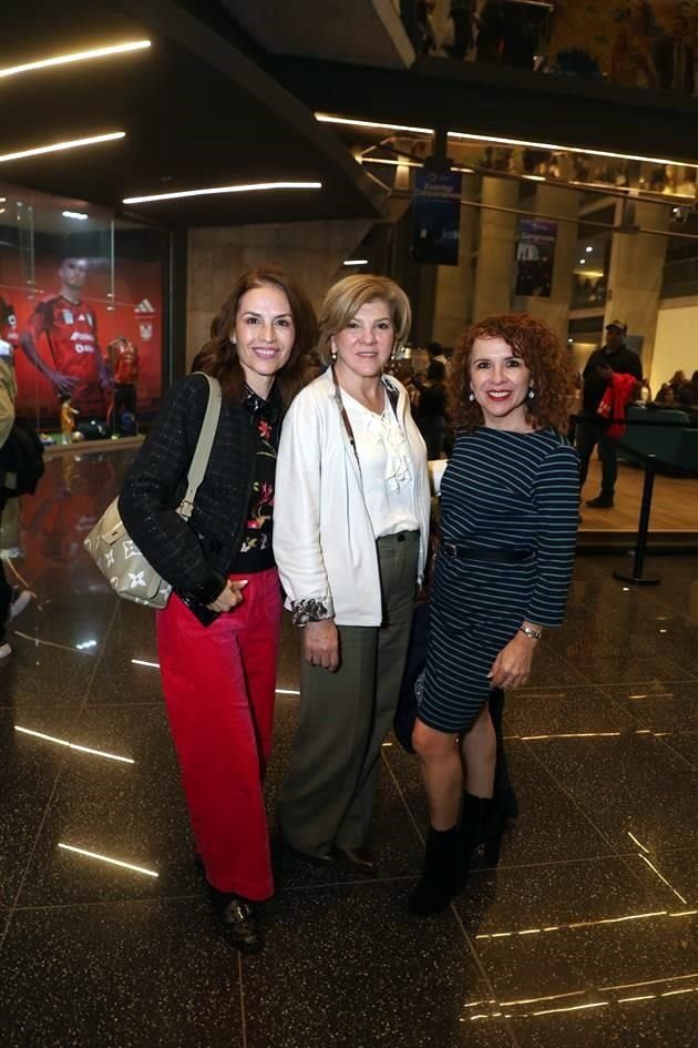 Lorena Reyes de Cavazos, Jackie Ancira de Leal y Lupita Lozano Steel