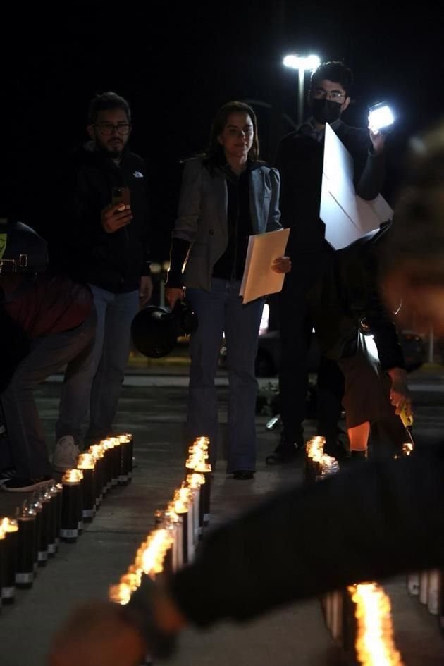 Vivianne Clariond, regidora de San Pedro y aspirante independiente a la Alcaldía de ese muncipio, acudió a la protesta.