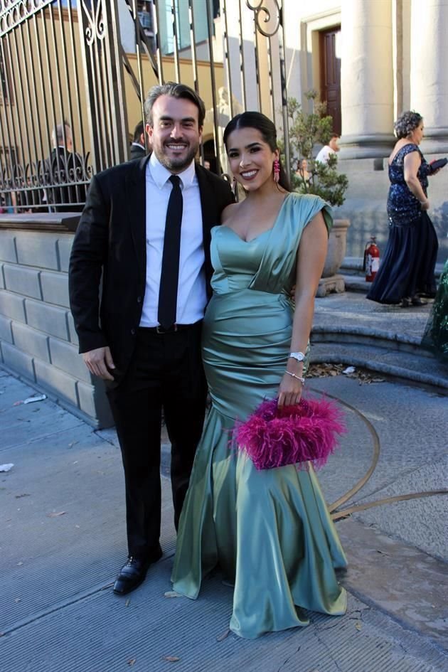Rubén Salinas y Thelma Garza