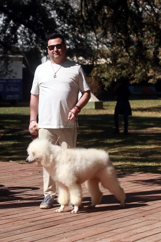 Juan Carlos Santos y ´Tony'