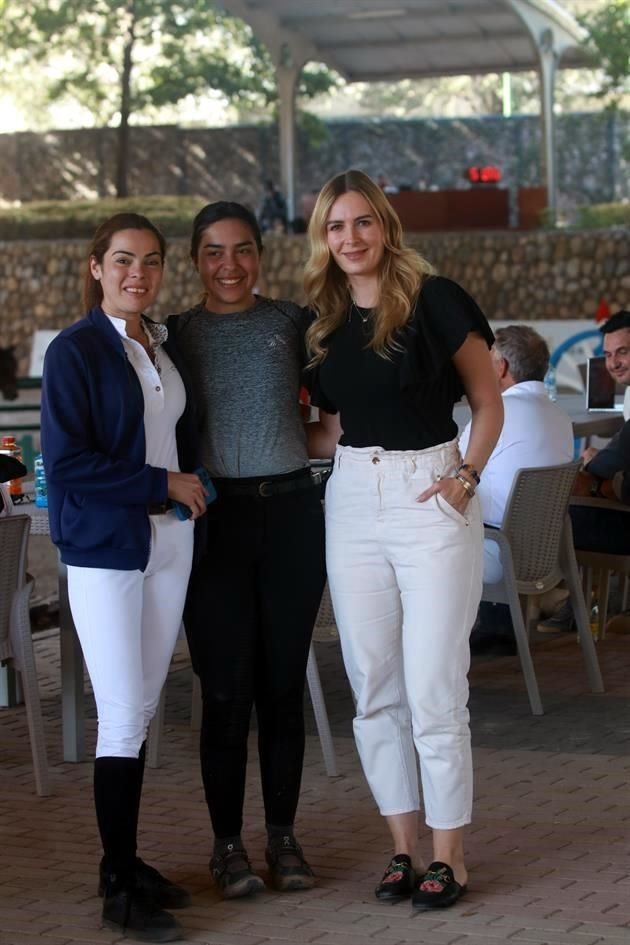 Mariela Pérez Charles Cervantes, Miranda Macías y Cecilia Loges
