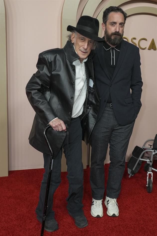 El director de fotografía Edward Lachman y el realizador chileno Pablo Larraín llegaron el evento.