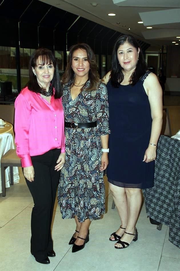 Silvia Morales, Elva Hernández y Gloria Salazar