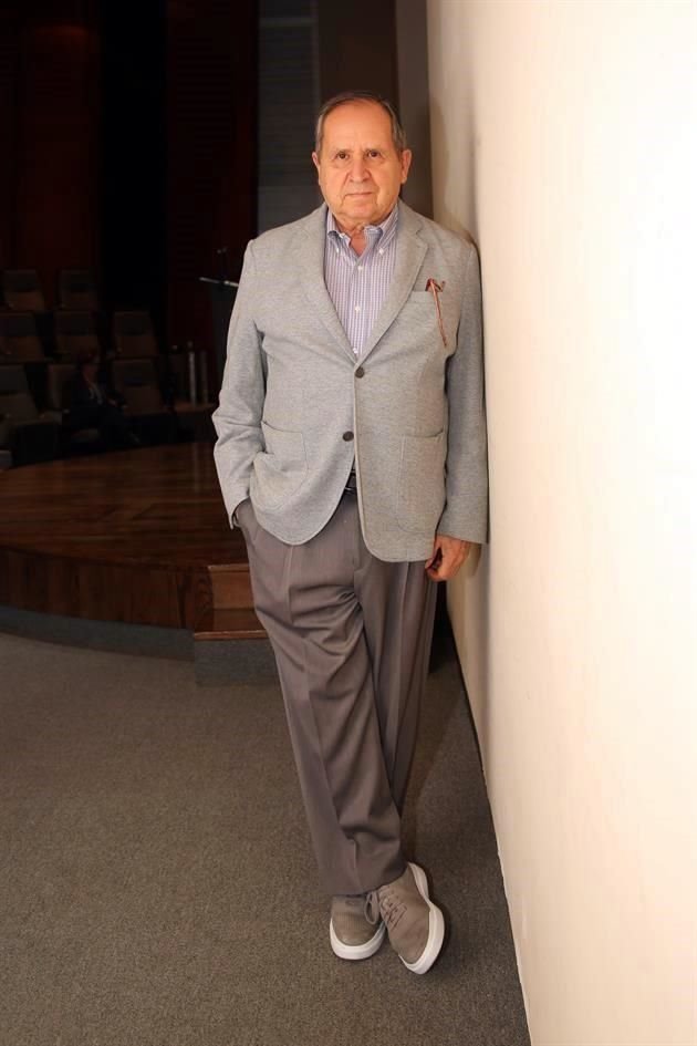 Salvador Alva