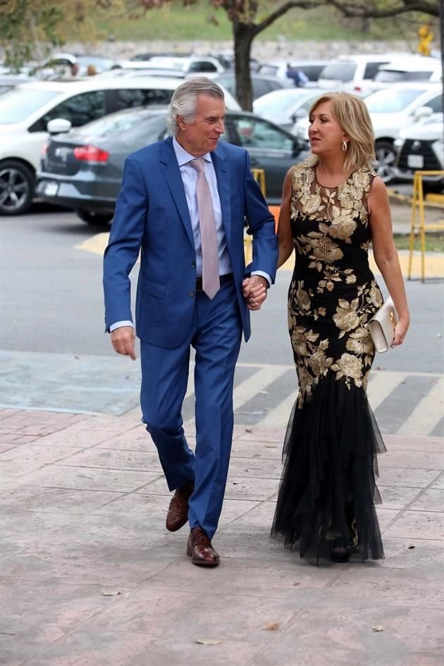 Sigvard Ortiz y Maye Olivares de Ortiz