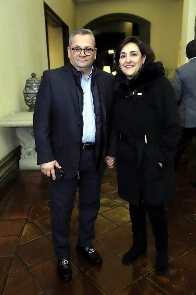 Luis Julián y Mónica Quintanilla