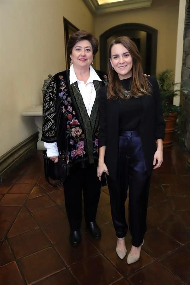 Mónica Elosúa de Montemayor y Ana Elizondo de Guerra