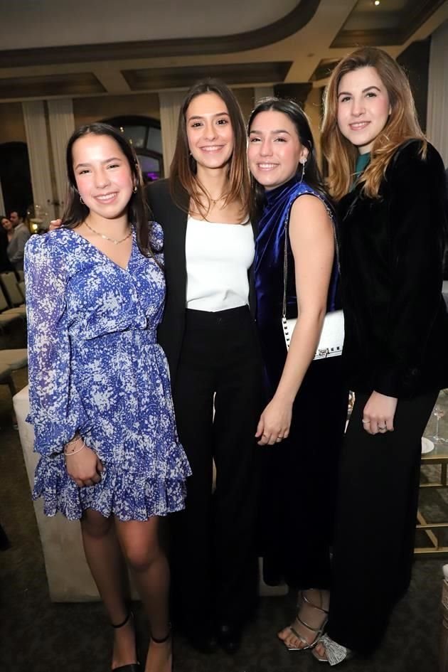 Verónica Lobo Guerra, Valeria Guerra, Priscila Lobo Guerra y Alexia Maldonado