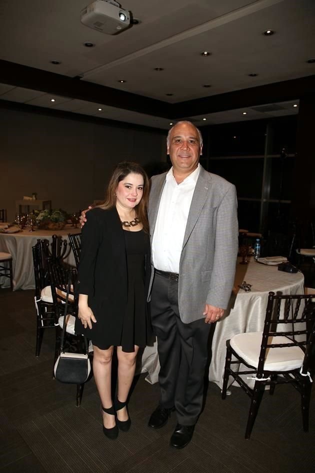 Sonia de la Garza y Raúl Flores Villafuerte