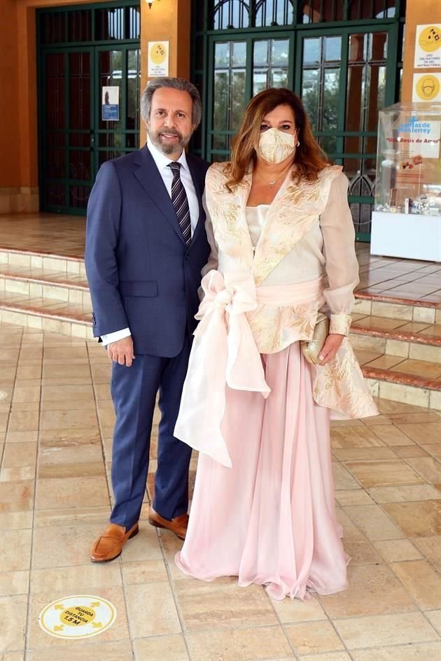 Steven Handal y Sonia Canavati de Handal