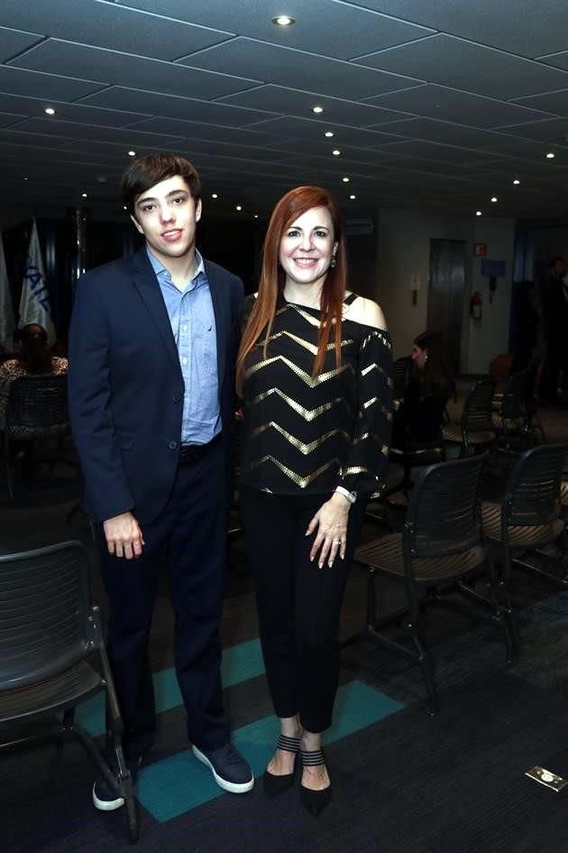 Santiago Antillón González y  Belinda González  de Antillón