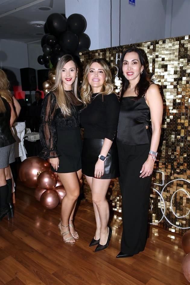 Sally Acuña, Perly Rivera y María Magaña