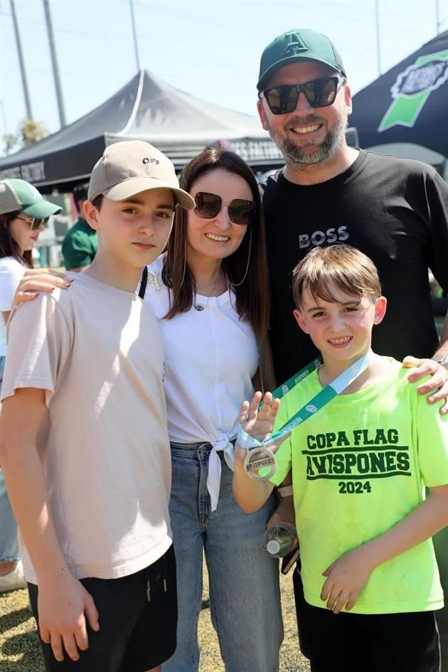 Donato Berlanga, Sarai Leal, Luis Berlanga y Mateo Berlanga