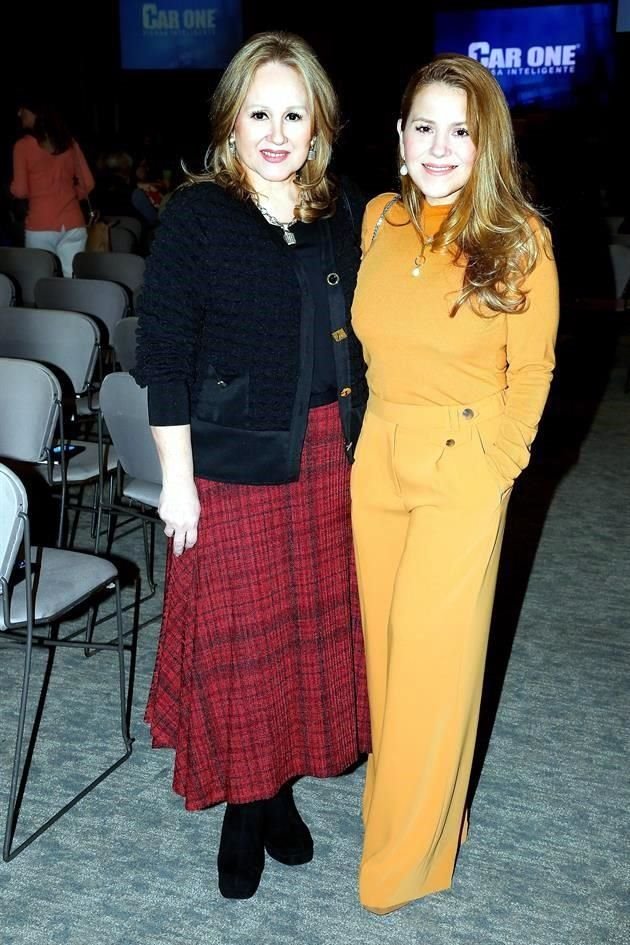 Marcela Ayala y Lili Ayala