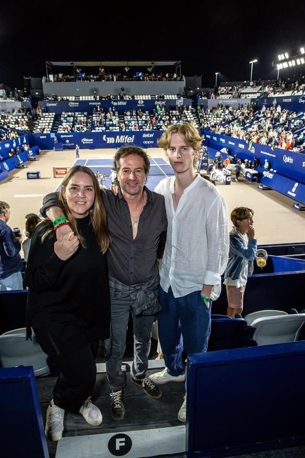 Renata Burillo, Javier Braun y Diego Braun