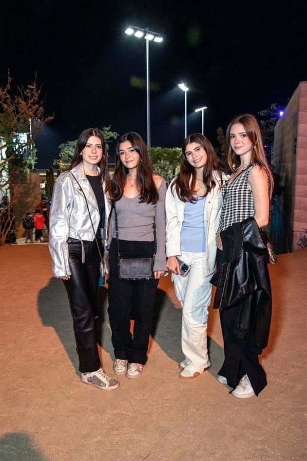 Isabella García, Montse Loya, Natalia Téllez y Alexandra Goeters