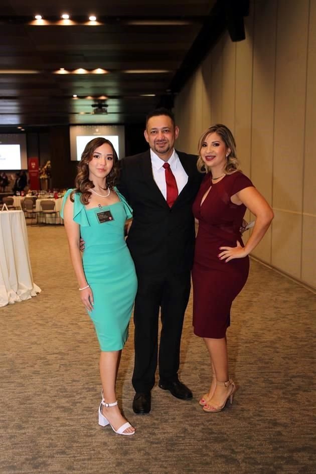 Nilda Coset Izquierdo, Guillermo Izquiero y Brenda Rivera