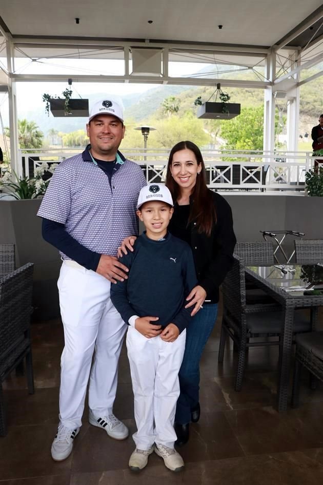 Ricardo Zambrano, Melissa González y Ricardo Zambrano