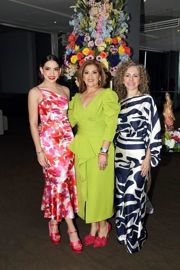 Mariana Garza Garza, Araceli Garza Sepúlveda y Tití Dávila