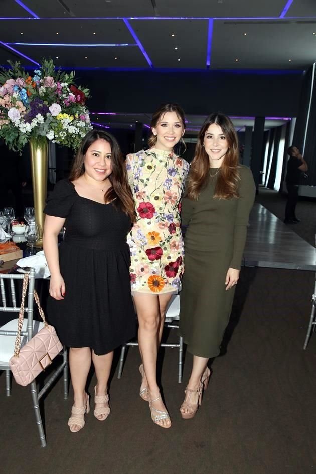 Sandra Cabello, Araceli Garza y Laura Garza