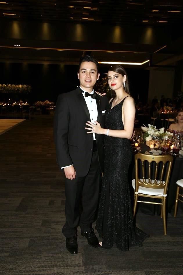 Gerald Urdiales y Estefanía de los Santos