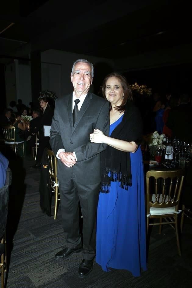 Javier Salinas y Paty de Salinas