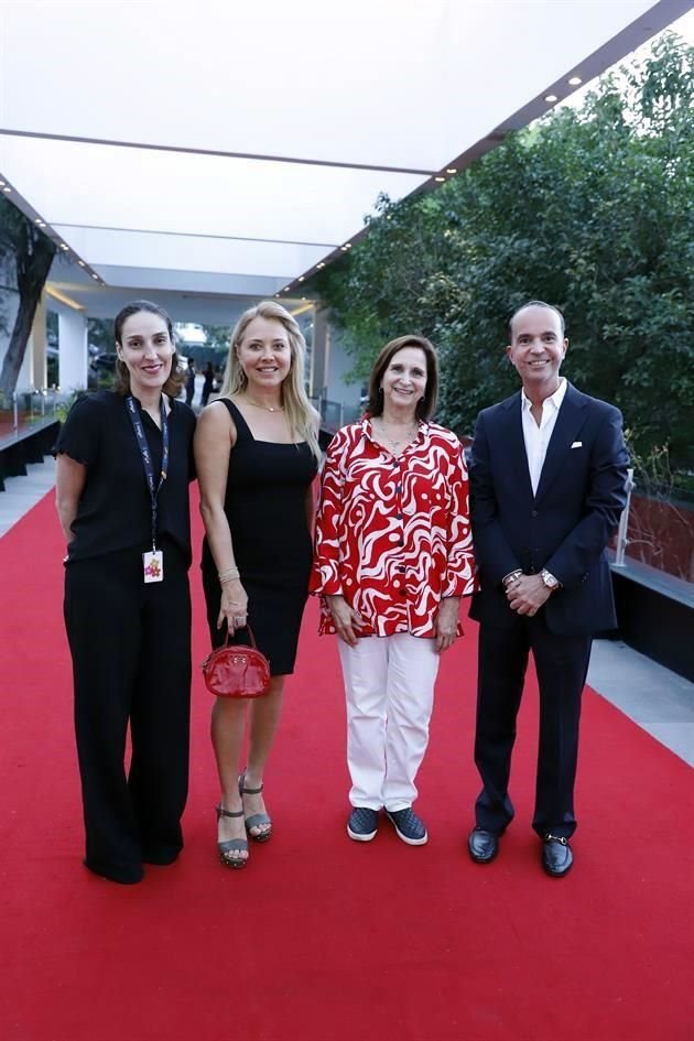 Anna Nora Peters, Teté García Luna de Barrera, Blanca Maiz de Lara y Rafael Alanís