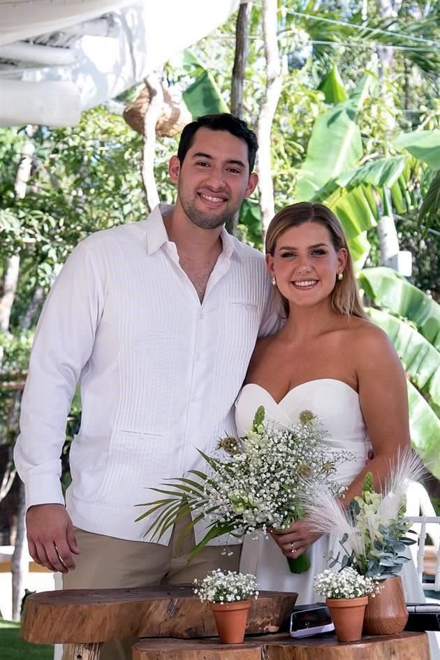 Alex Ramírez Rubio y Roberta Elizondo Ibarra