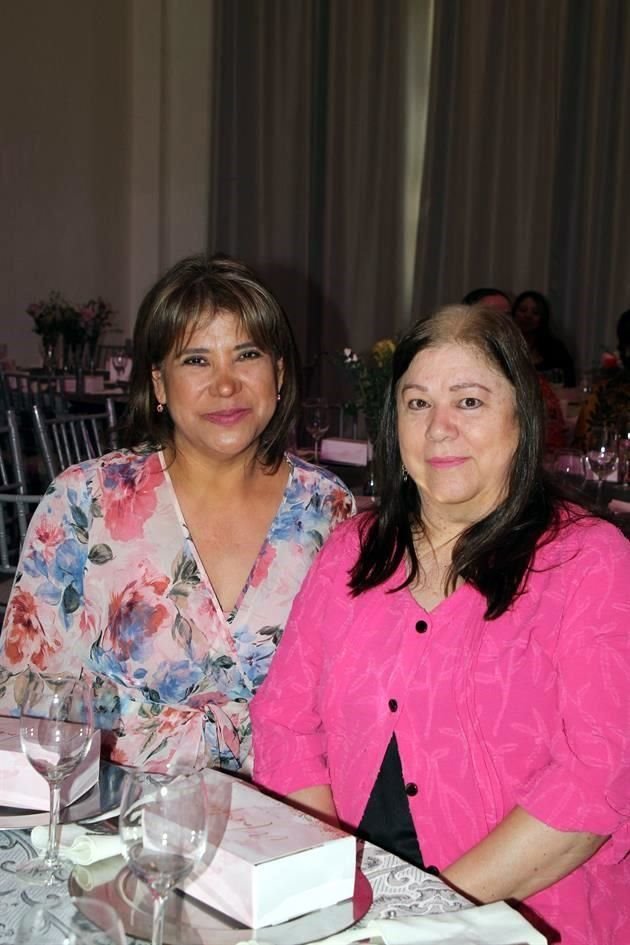 Mónica Dávila y Olga Montemayor