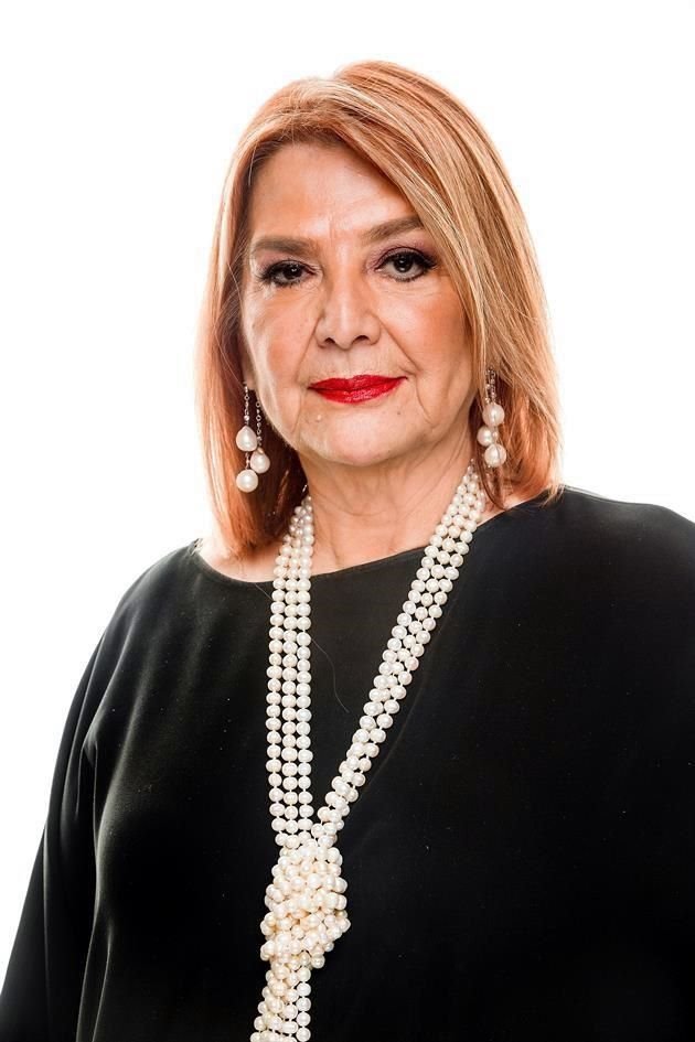Ceci Soriano. Diseñadora floral con 37 años de experiencia.