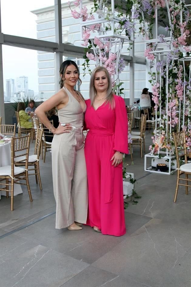 Pamela Valdez y Nancy García