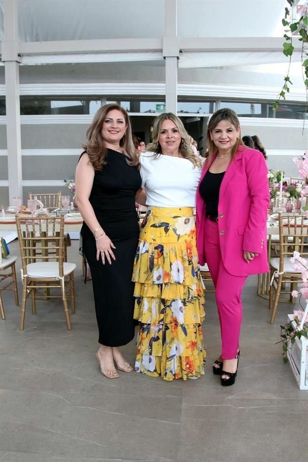 Aurora Orozco, Myrna Guajardo y Susana Garza de Ríos