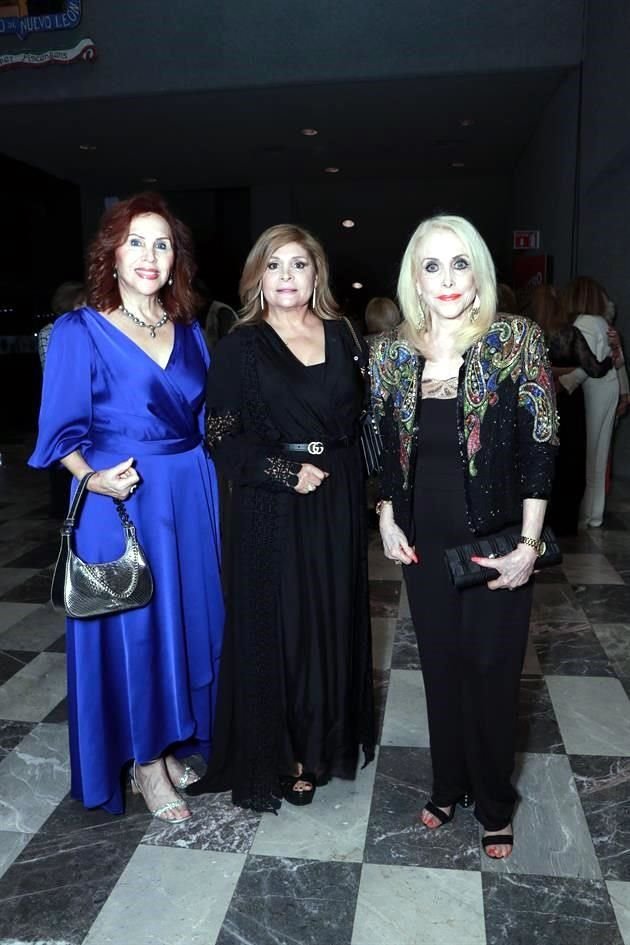 Martha Morales de García, Claudia Chávez de García y Tey González de Salas