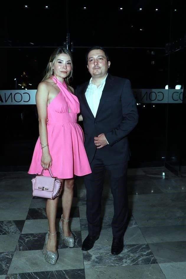 Ale Yllan y Jesús Riojas