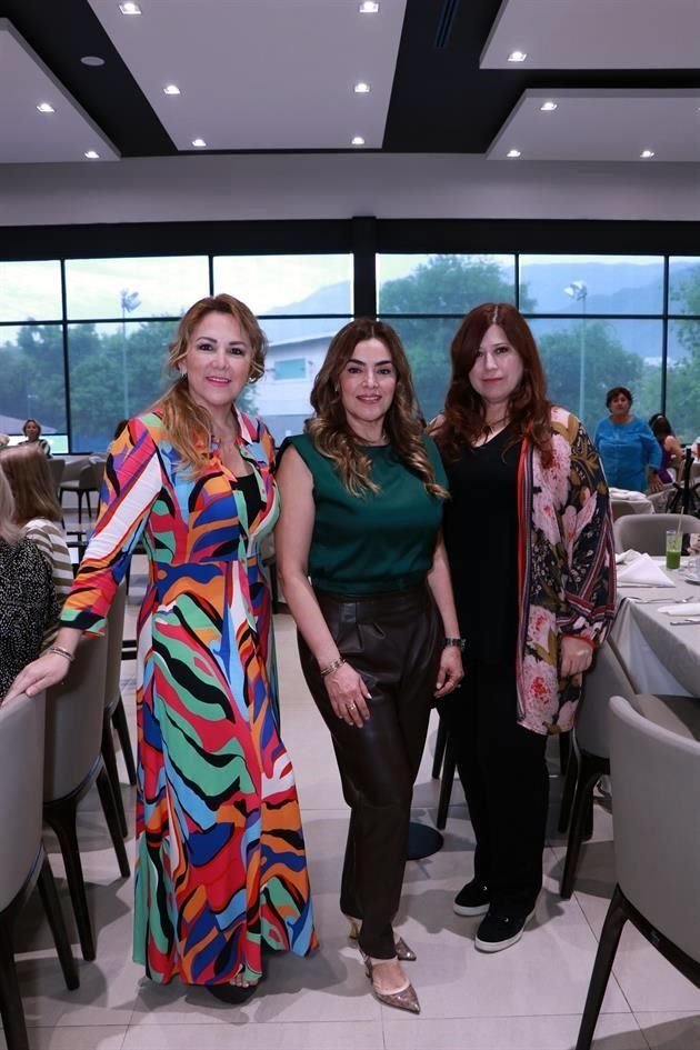 Leticia Muñiz de Elizondo, Cristina Chapa de Tamez y Adriana Vessi de Guajardo