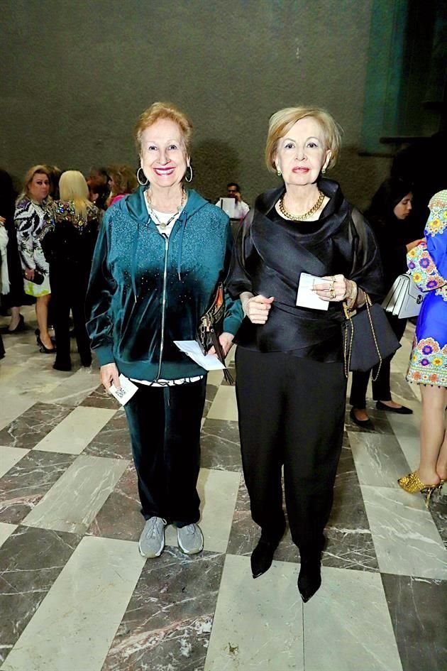 Alejandra Sada y Ambarina González