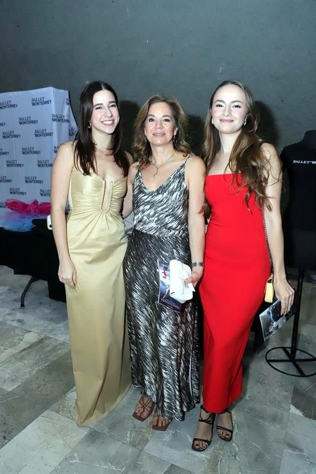 Paula Llaguno, Carmen Llaguno y Andrea Fuentes